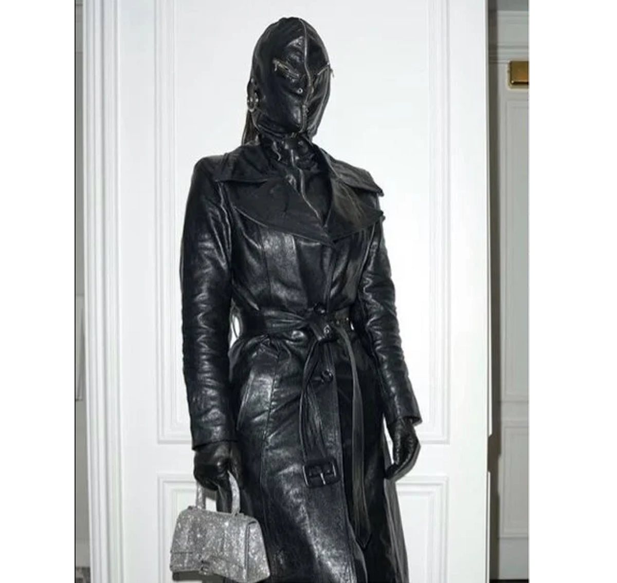 Kim-Kardashian-Met-Gala-2021-Coat