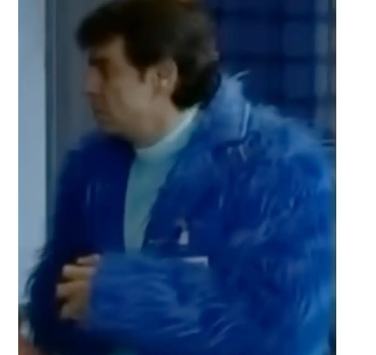 Ludovico_P._Luche_Familia_Suit Celebrity