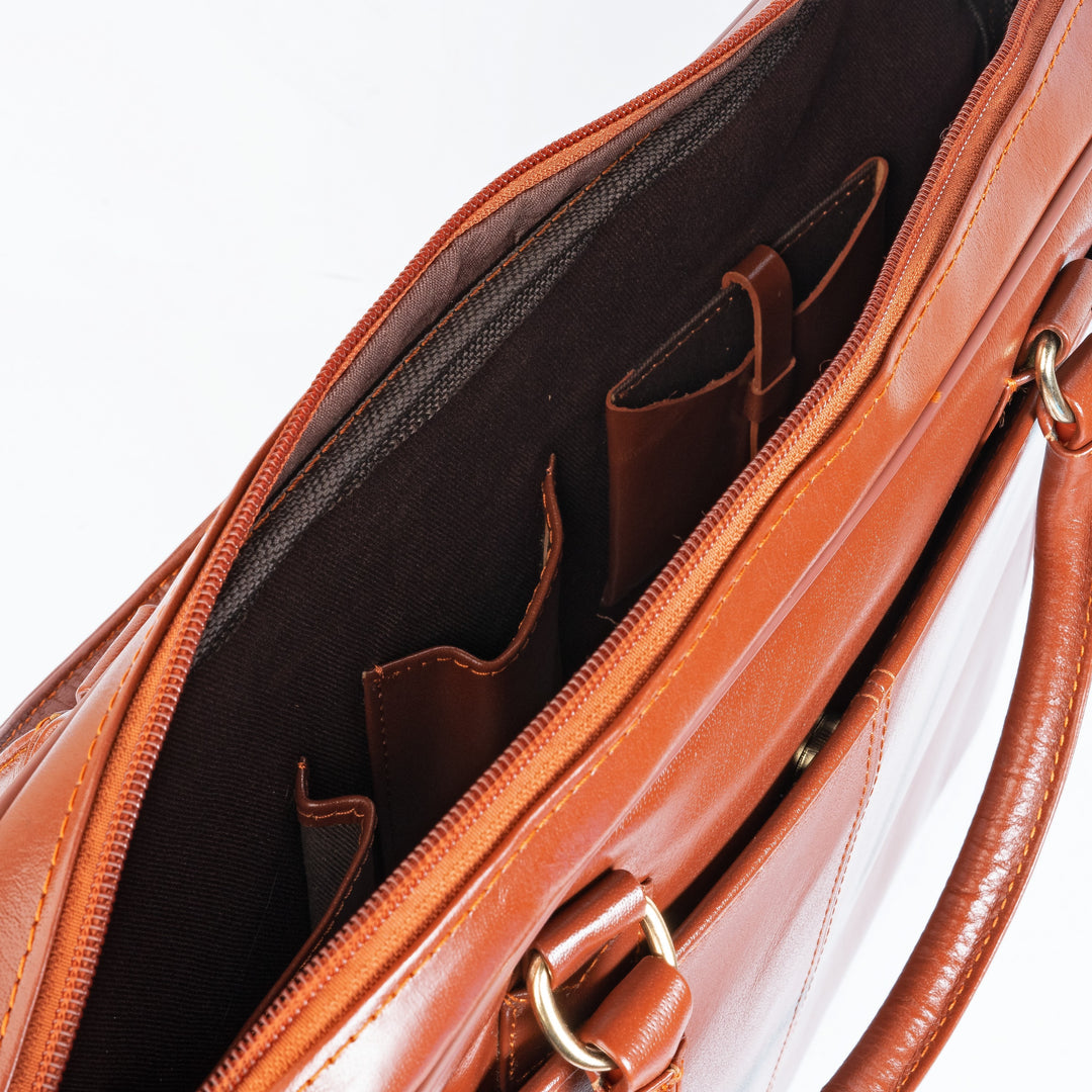 Premium Oil Pull Up Laptop Bag, Black