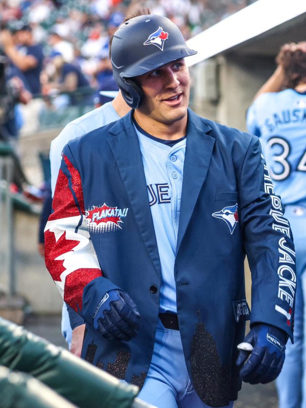 Vladimir-Guerrero-Jr.-Toronto-Blue-Jays-Home-Run-Patches-Blue-Jacket