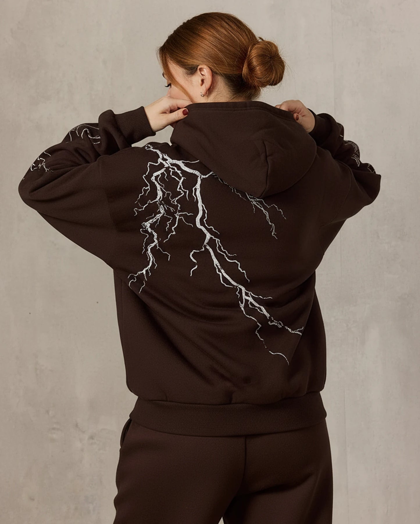 Youngla_Hoodie_Brown_Back