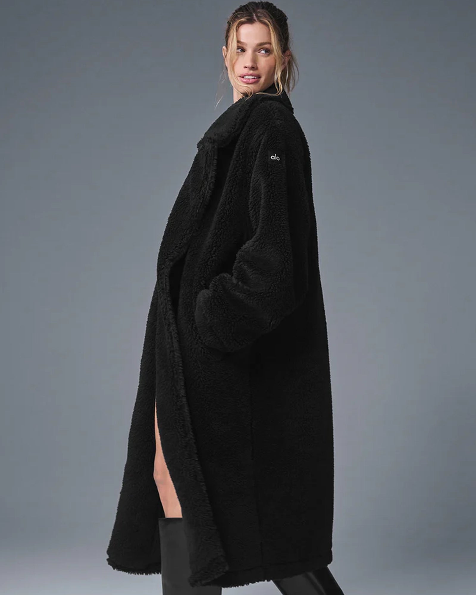 Alo-Oversized-Sherpa-Trench-Black-Coat
