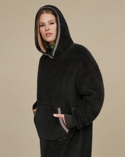 Black-UGG-Hoodie-Blanket