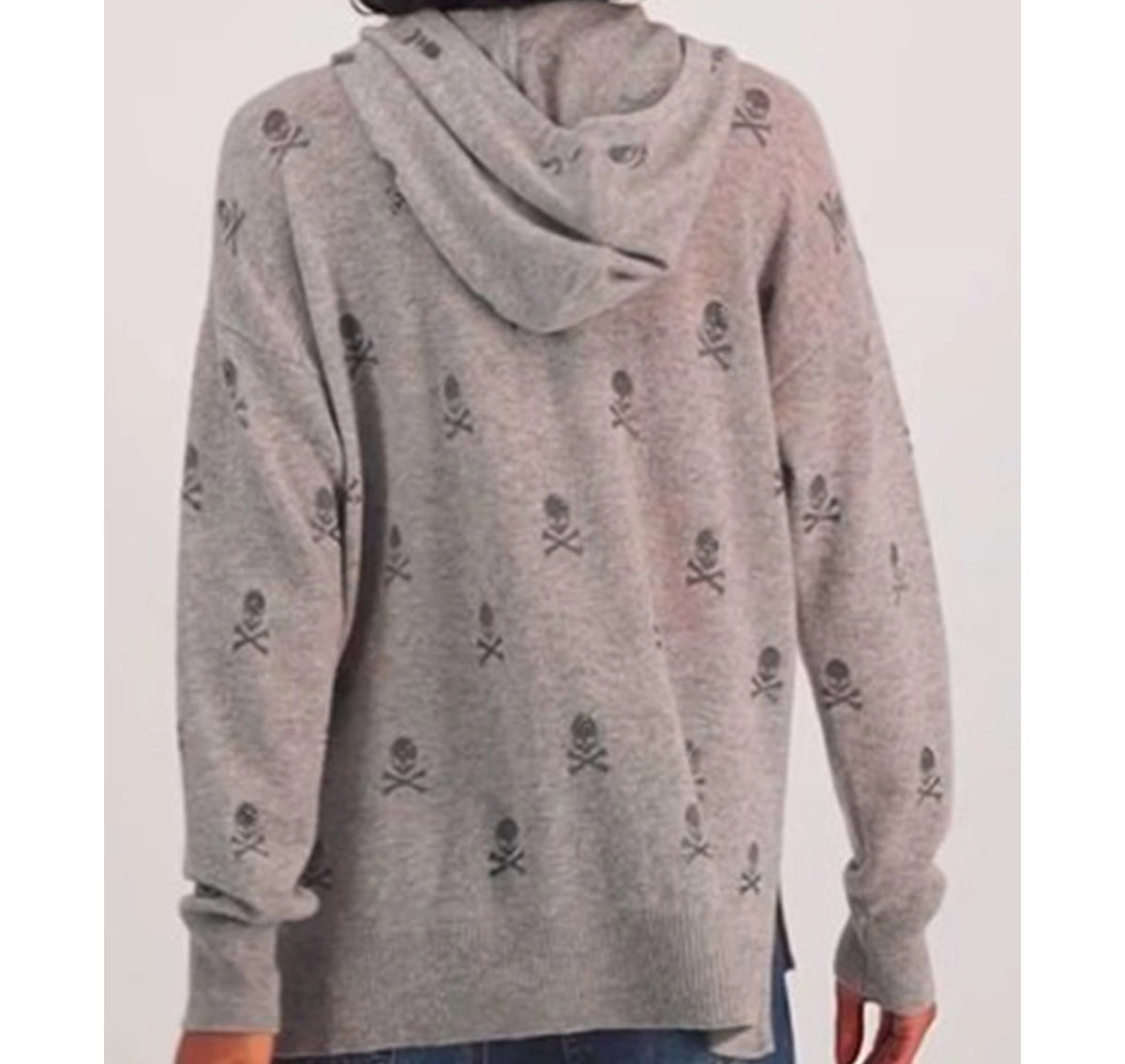 Carol-TV-Series-Leanne-S01-Kristen-Johnston-Grey-Drawstring-Hooded-Sweater2