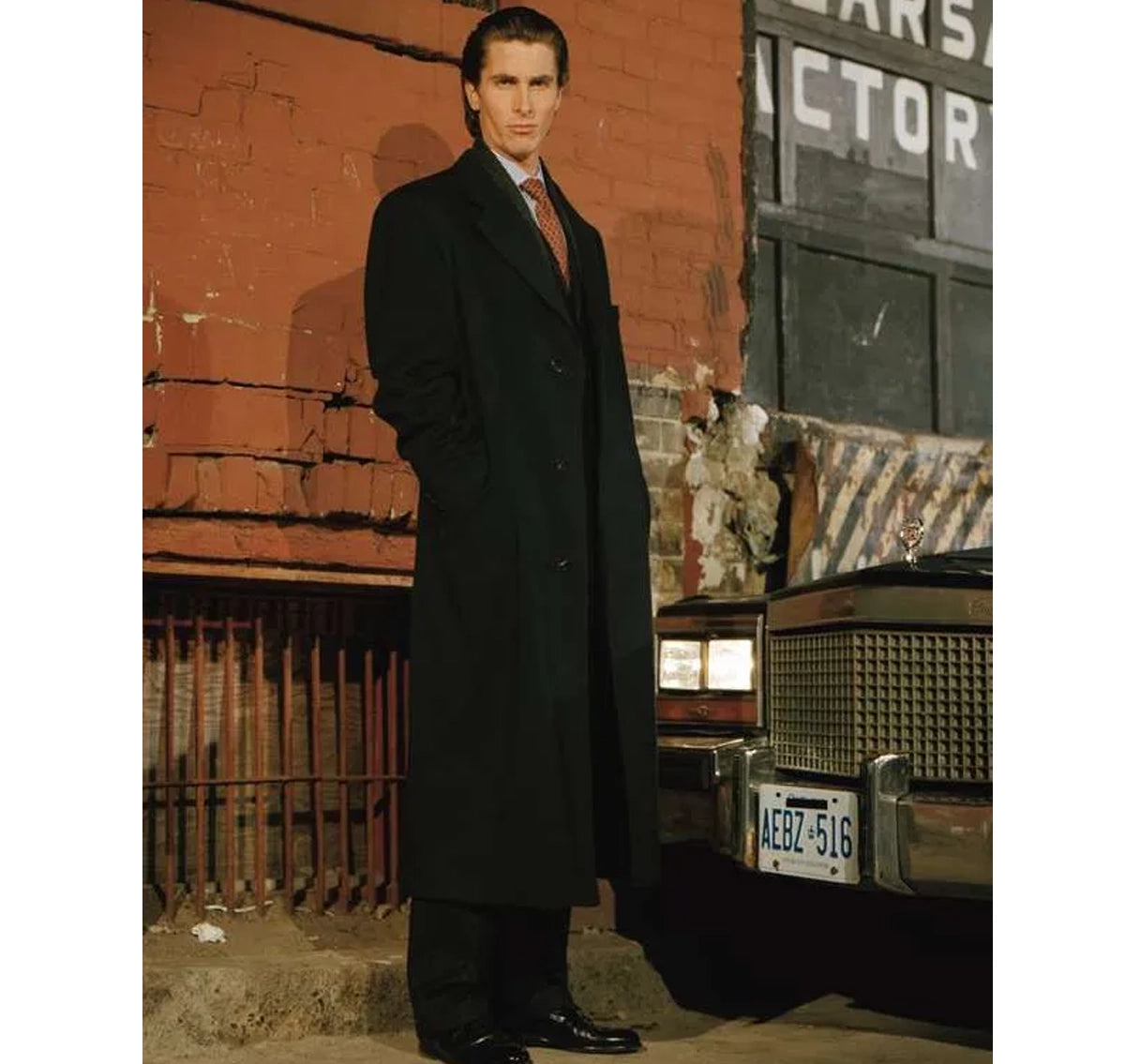 Christian_Bale_American_Psycho_Trench_Coat