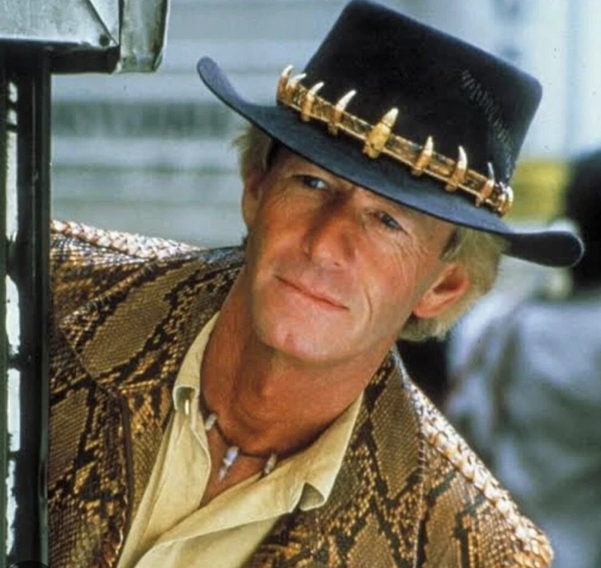 Crocodile-Dundee-Paul-Hogan-Leather-Jacket