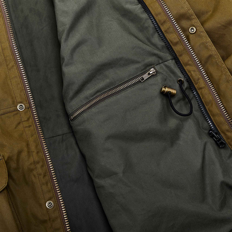 Filson-foul-weather-jacket-in-dark-green