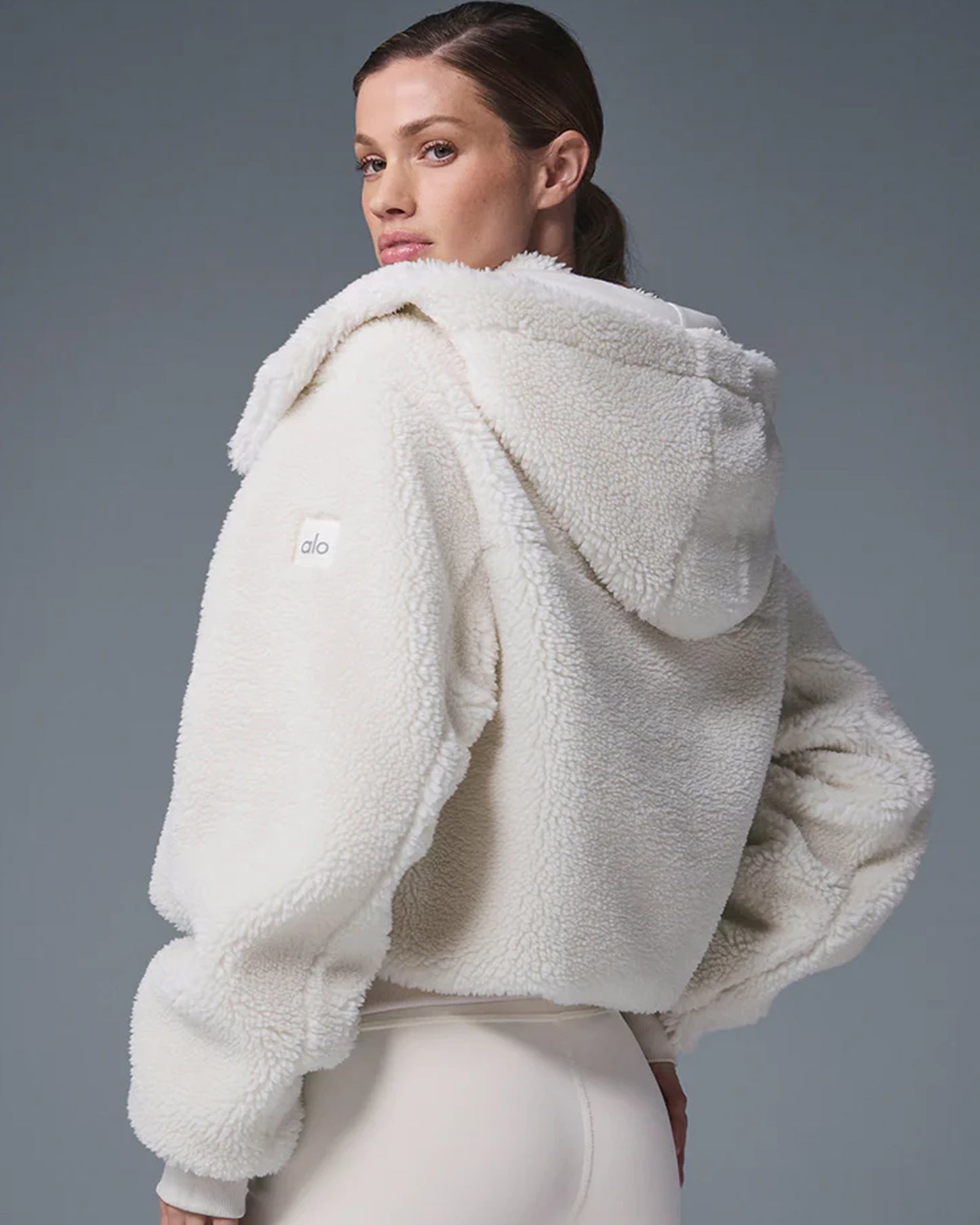 Foxy-Sherpa-Jacket-Alo