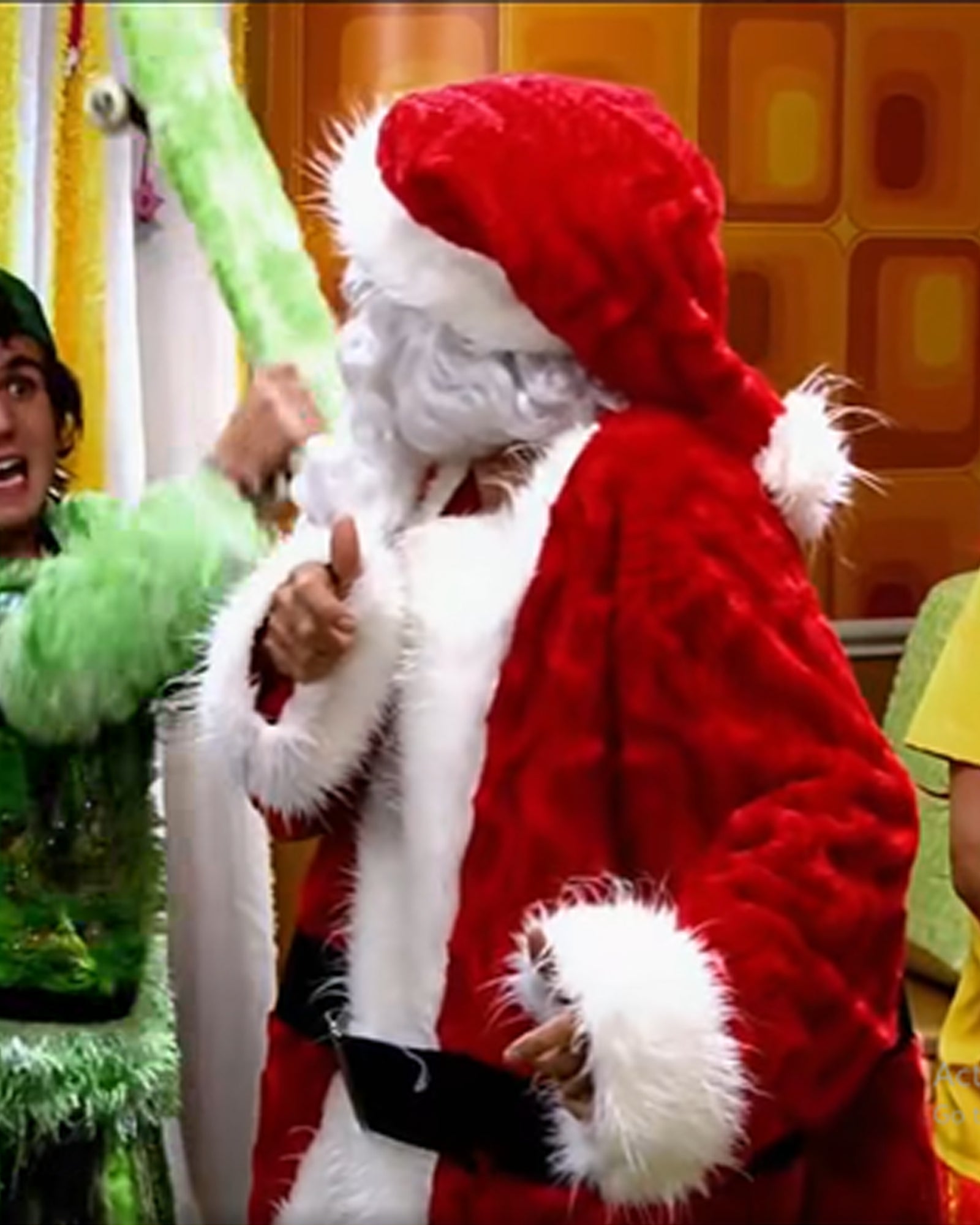 Ludovico_P_Luche_Red_Fur_Costume