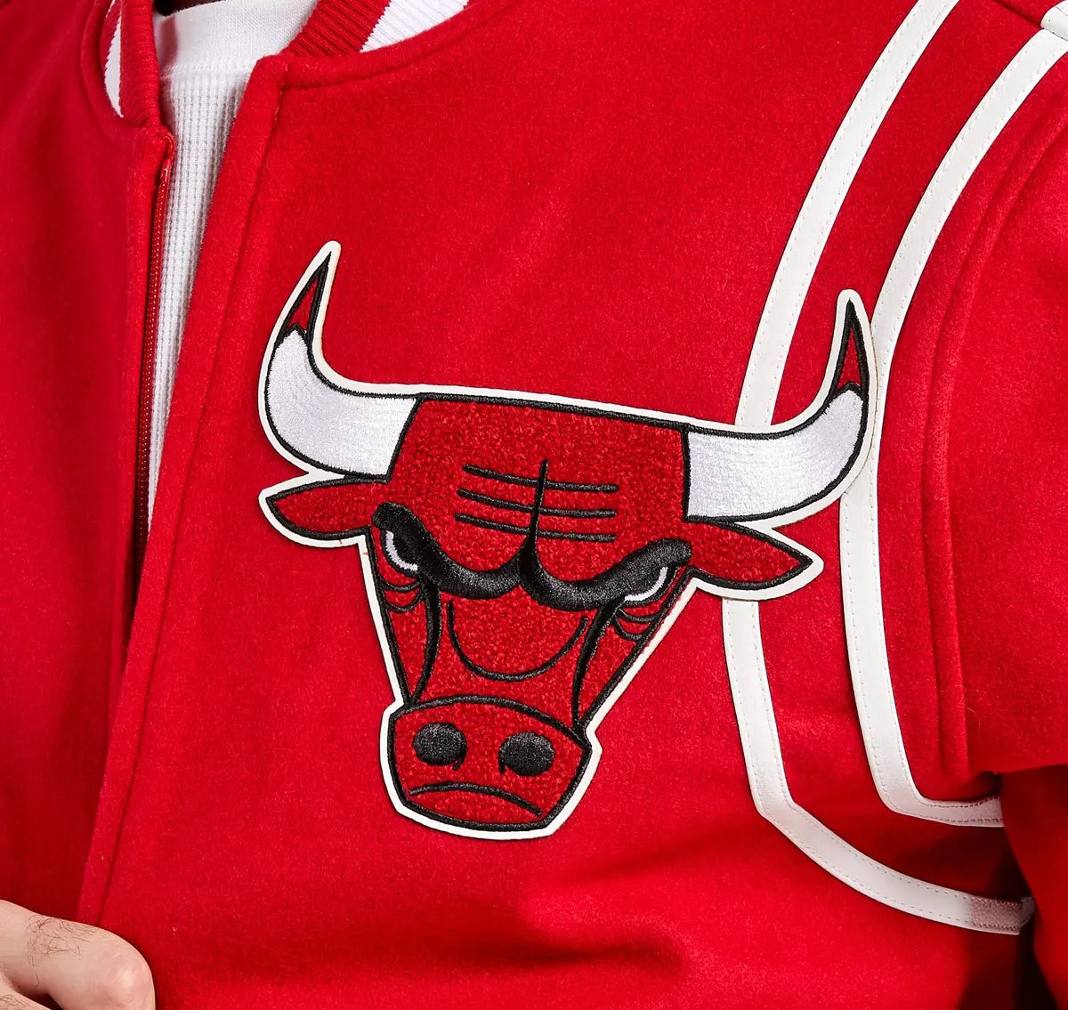 Men_s_Pro_Standard_Chicago_Bulls_Varsity_Jacket_In_USA