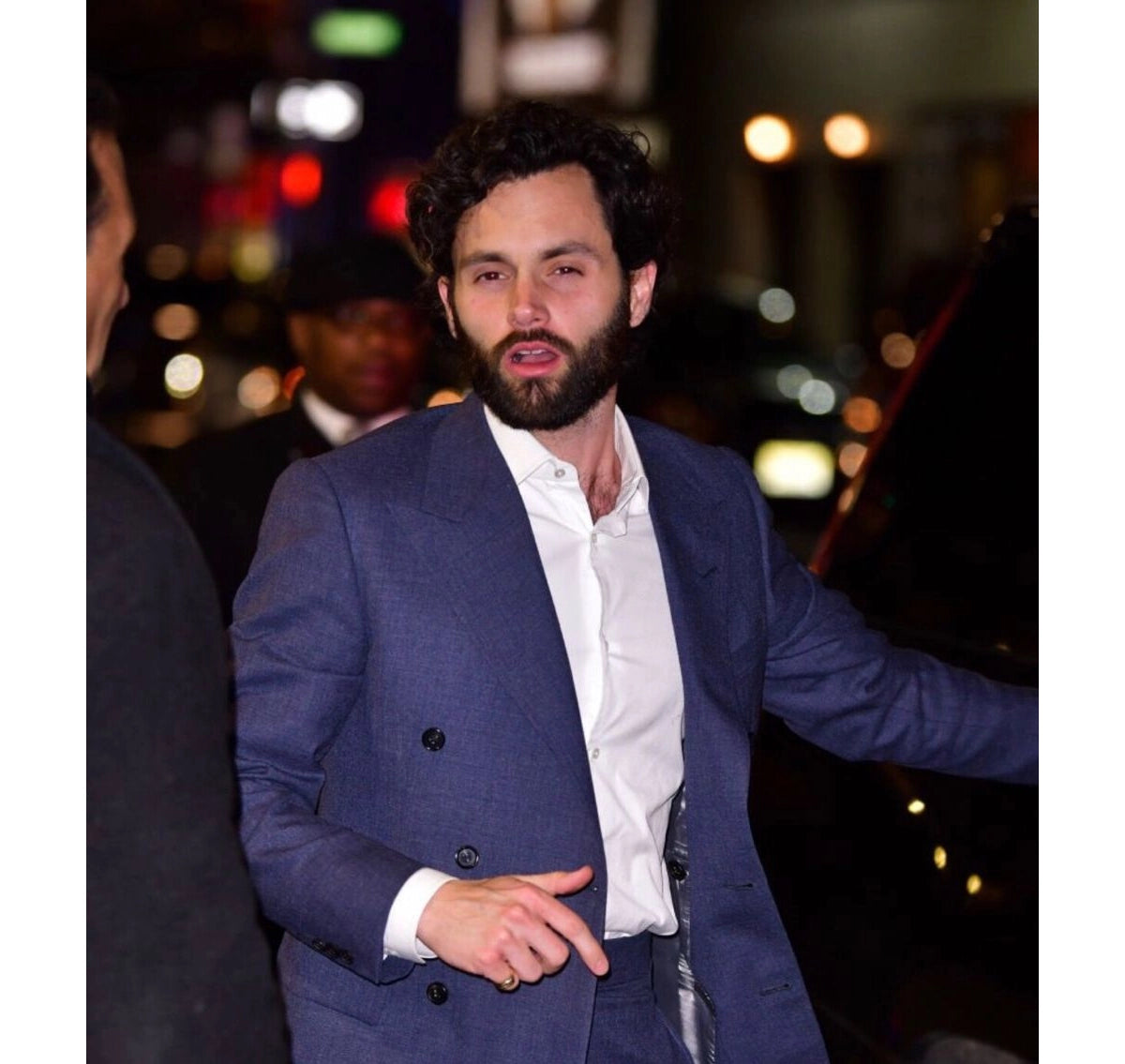 Penn_Badgley_Blue_Suit_Buy