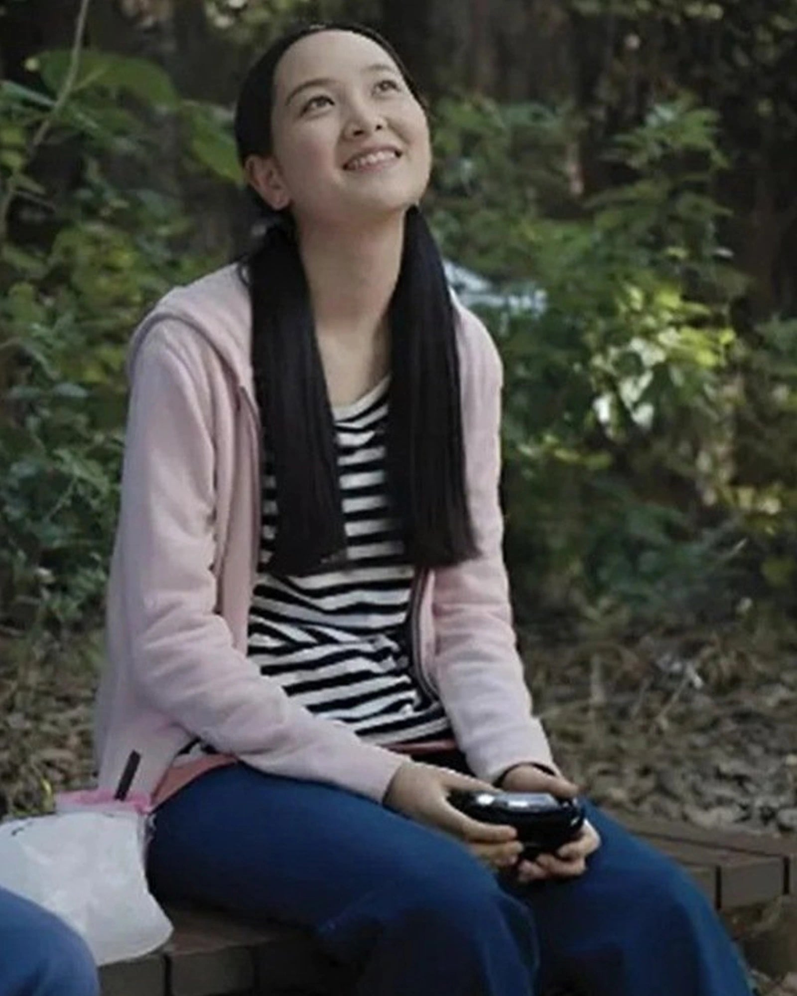 Perfect-Days-Arisa-Nakano-Pink-Hoodie