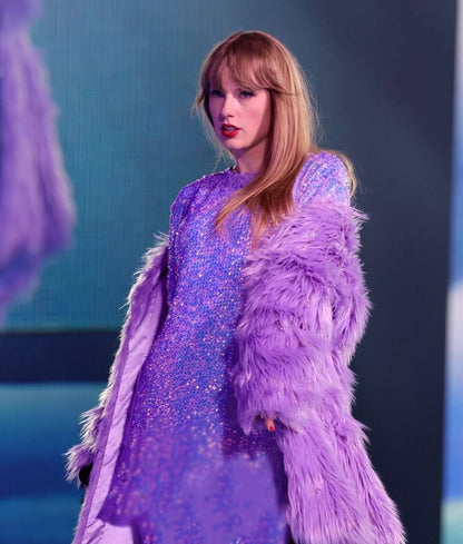Taylor_Swift_Eras_Tour_Purple_Fur_Coat