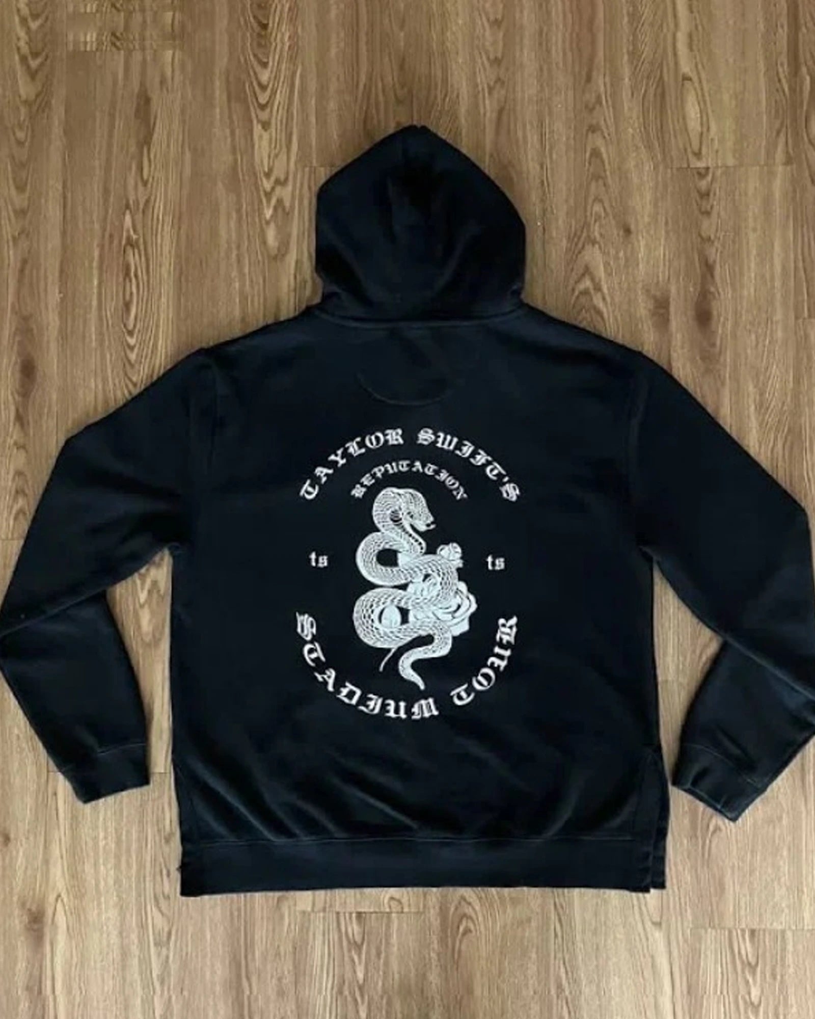 Taylor_Swift_Reputation_Hoodie_Snake