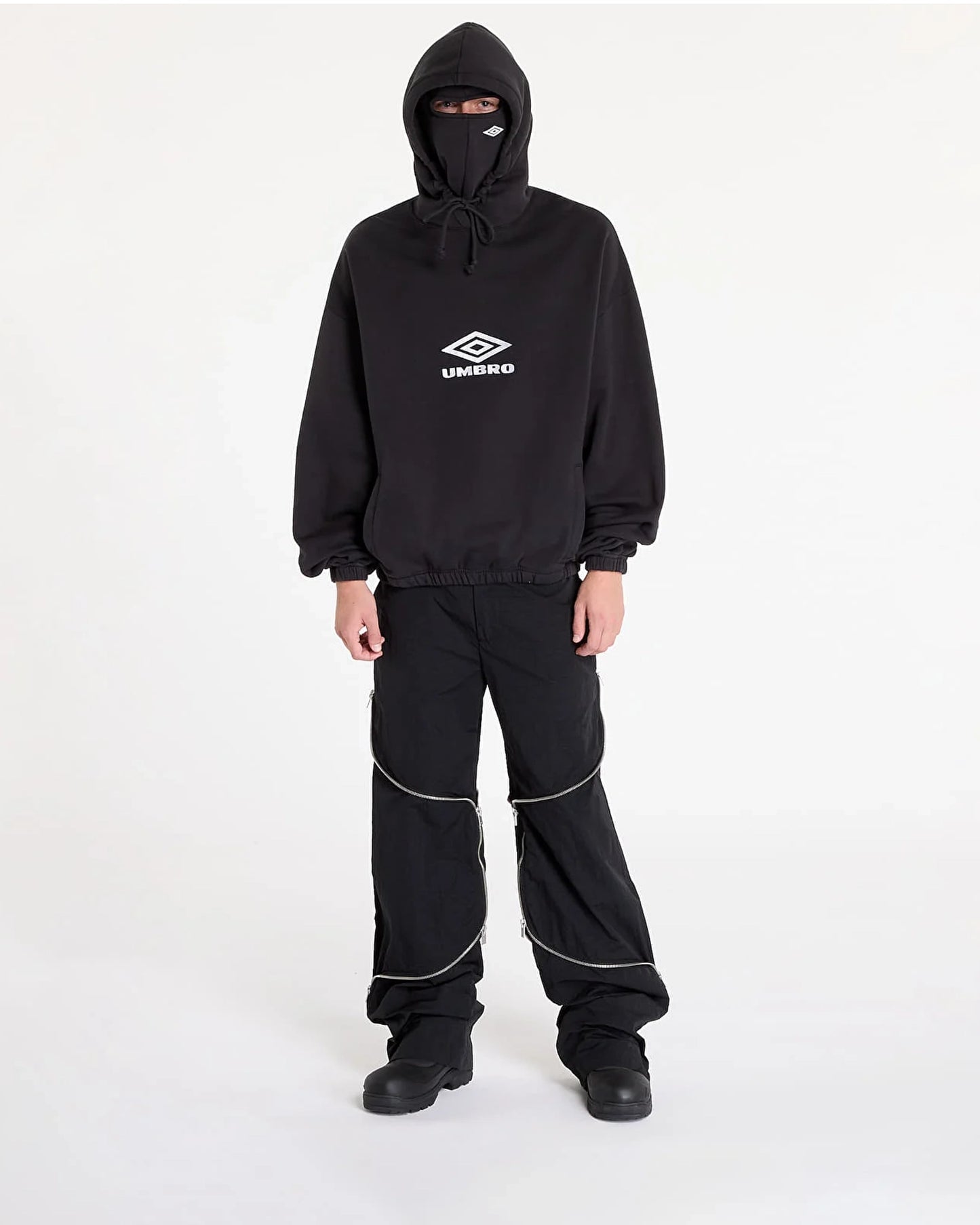 Umbro-Balaclava-Black-Hoodie