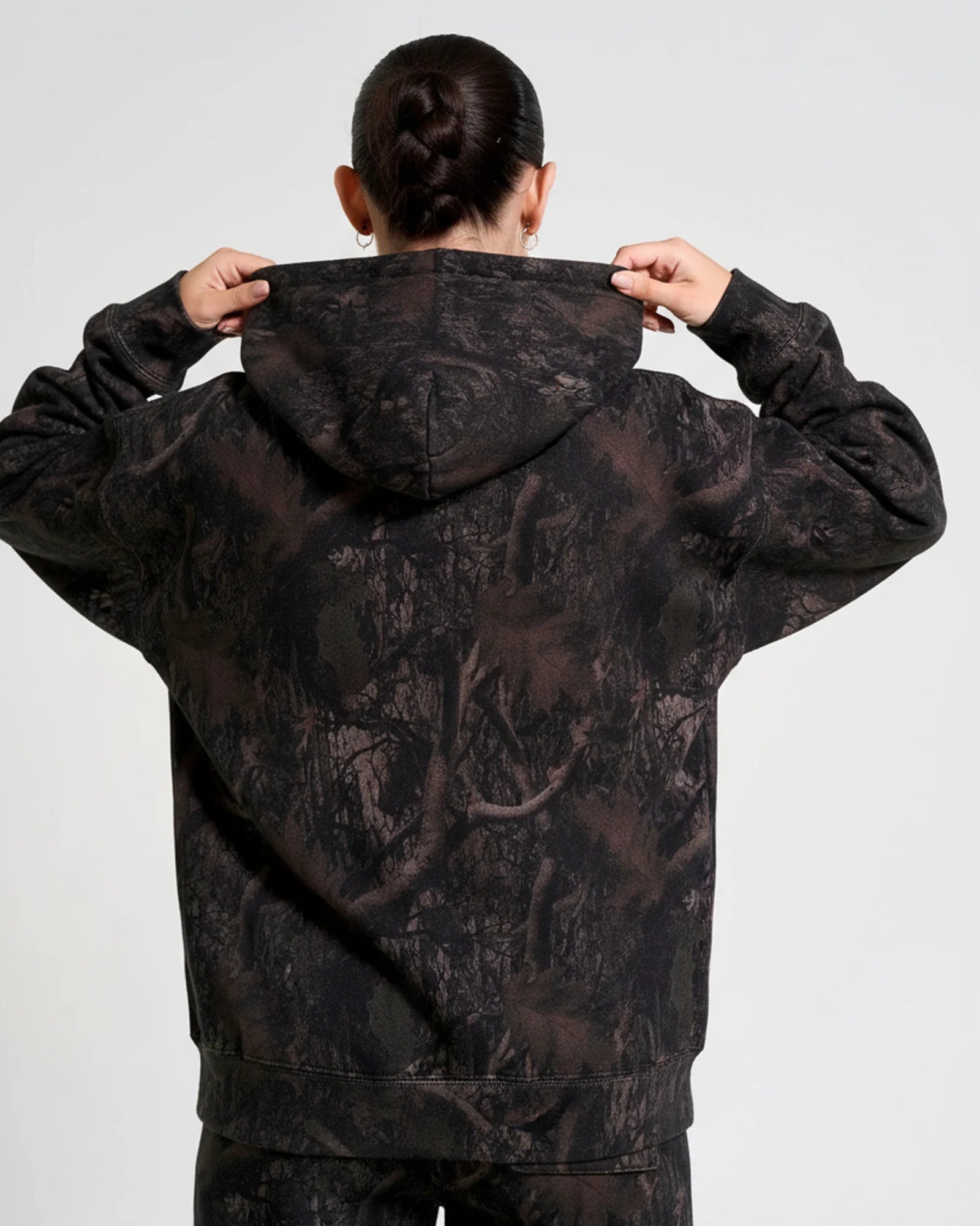 Youngla_Black_Camo_Hoodie_Back