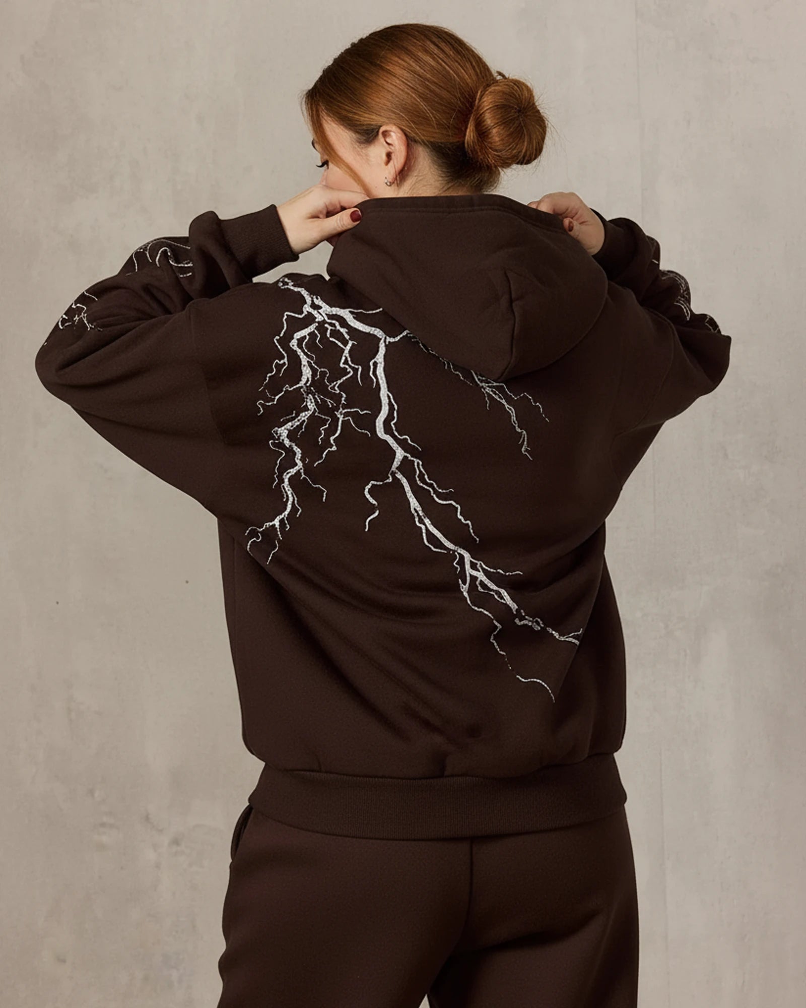 Youngla_Hoodie_Brown_Back