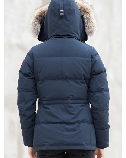 canada-goose-chelsea-parka-with-fur-back