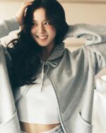 Alo-Accolade-Full-Zip-Hoodie-Women