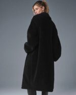 Alo-Yoga-Oversized-Sherpa-black-Trench-Coat