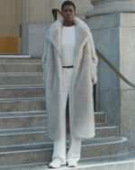 Aritzia-Grey-Faux-Fur-Coat