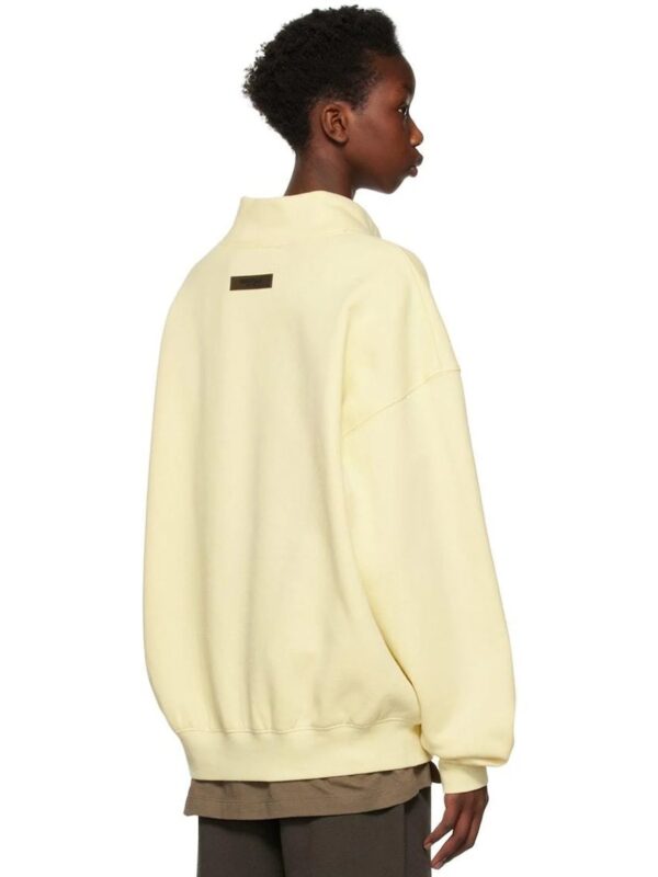 Essentials Mockneck Sweatshirt