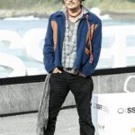 Johnny-Depp-Blue-Jacket