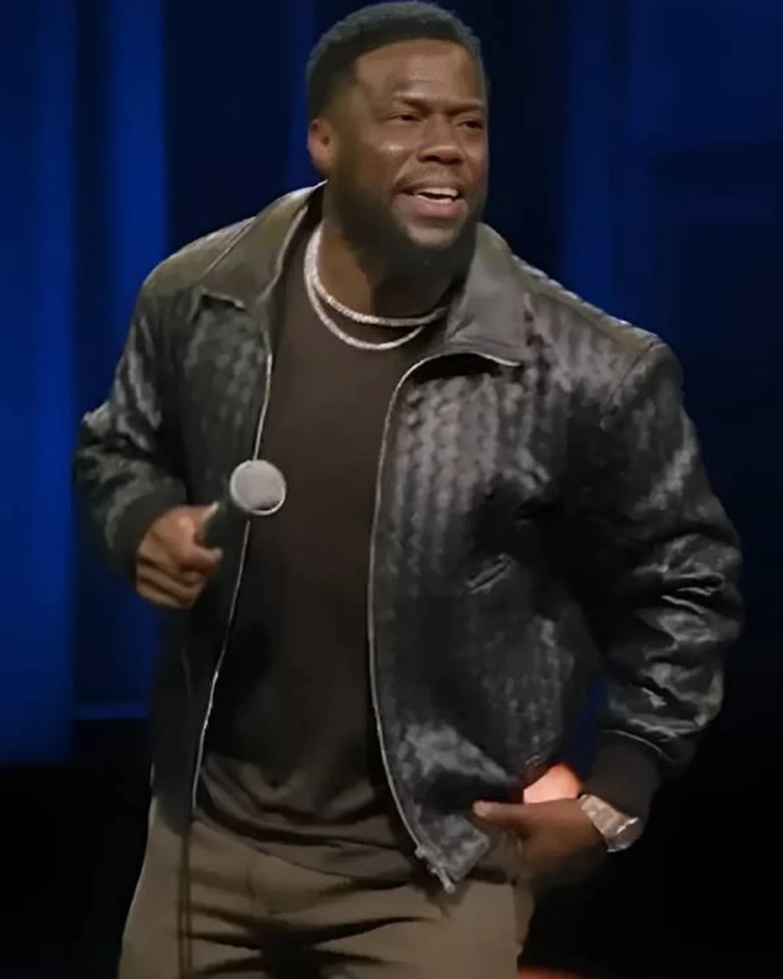 Kevin-Hart-Acting-My-Age-Black-Leather-Jacket-1 Kevin-Hart-Acting-My-Age-Black-Leather-Jacket