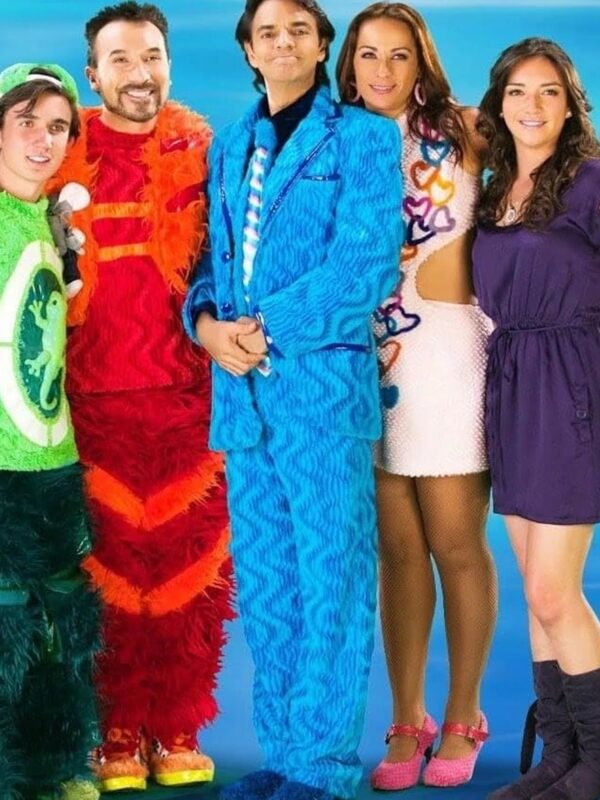 La_familia_P._Luche_Ludovico_P._Luche_Blue_Suit