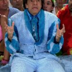 La_familia_P._Luche_Ludovico_P._Luche_Fur_Suit