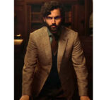 Penn_Badgley_Cream_Suit