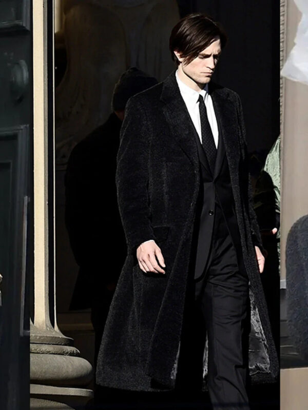 Robert-Pattinson-The-Batman-2022-Bruce-Wayne-Coat