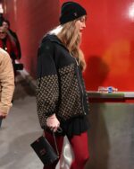 Taylor-Swift-Louis-Vuitton-Monogram-Jacquard-Knit-Brown-Jacket