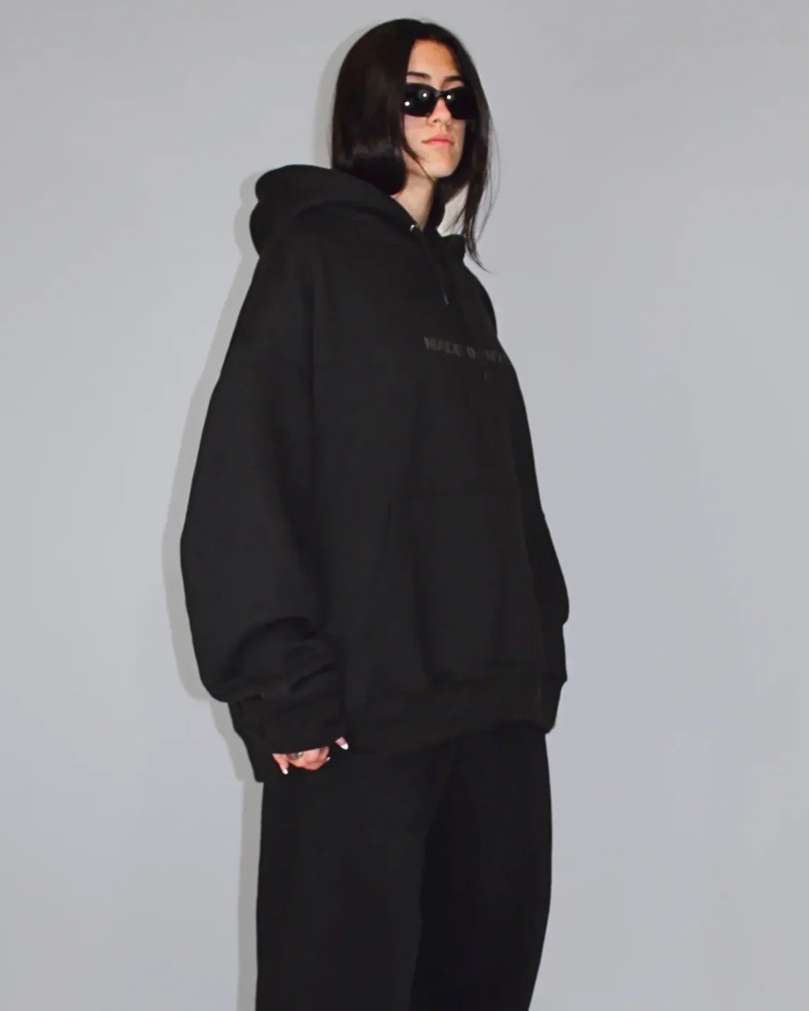 Unisex_Tell_Her_You_Love_Her_Black_Oversized_Hoodie