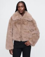 Viral-Gap-Cropped-Faux-Fur-Jacket-Beige