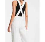 and-just-like-that-carrie-bradshaw-white-overalls
